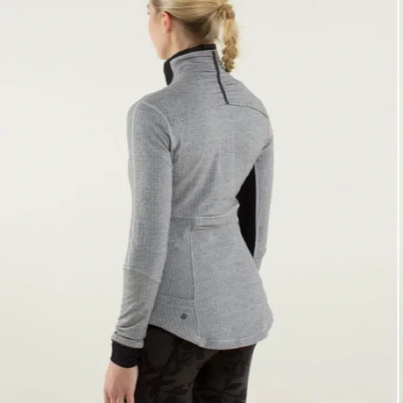 Lululemon Base Runner 1/2 Zip
Heathered Herringbone Heathered Black White - Picture 2 of 11